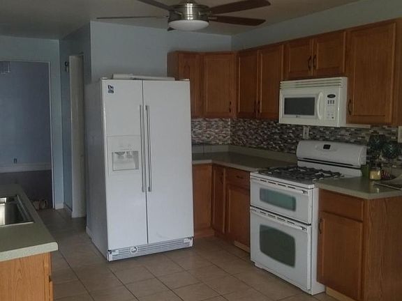 3rd image of 8107 Salisbury Ave
