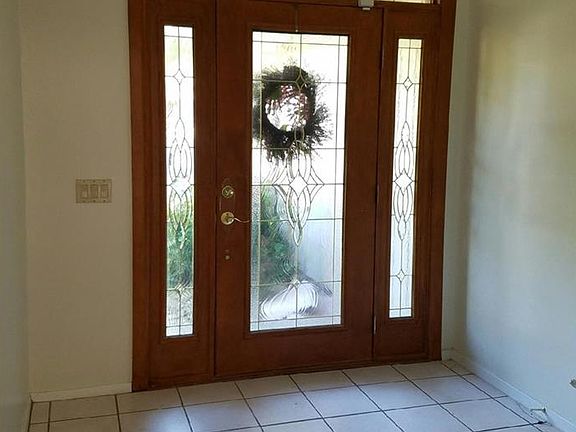 3rd image of 10842 Meadow Trl