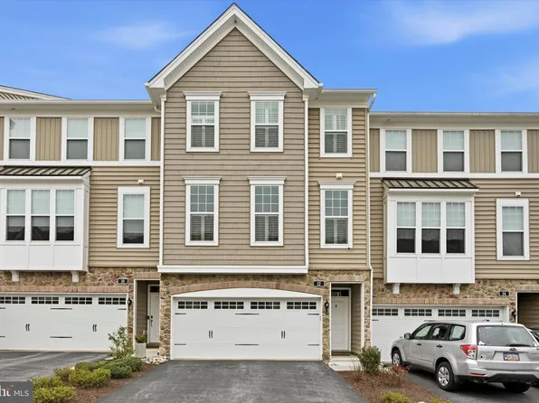 12 Lila Ln, Downingtown, PA 19335