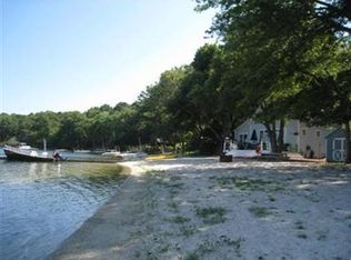 42 Wheeler Rd, Mashpee, MA 02649