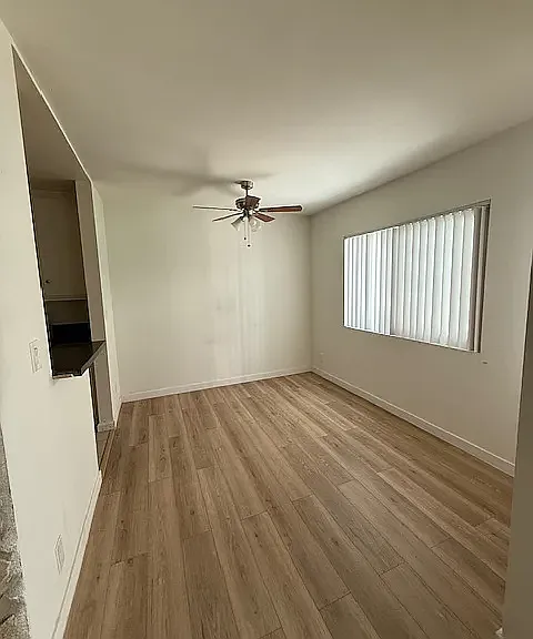 5210 Zelzah Ave. — Photo 18