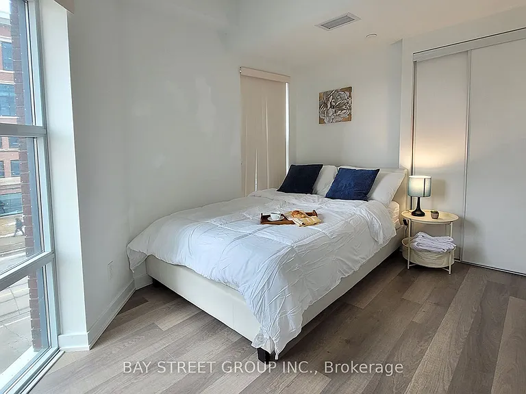 181 Huron St #204 — Photo 24