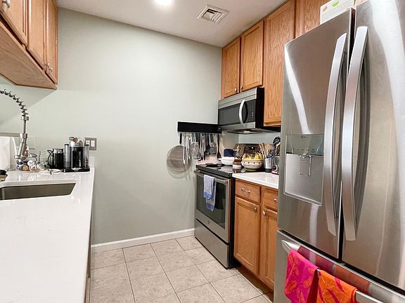 4th image of 342 Westchester Ave APT 26W