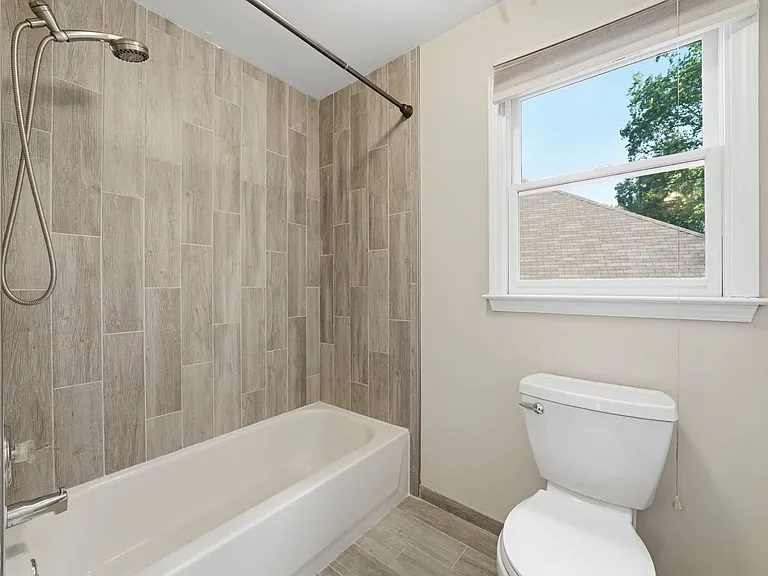 174 Ennisbrook Dr SE — Photo 30