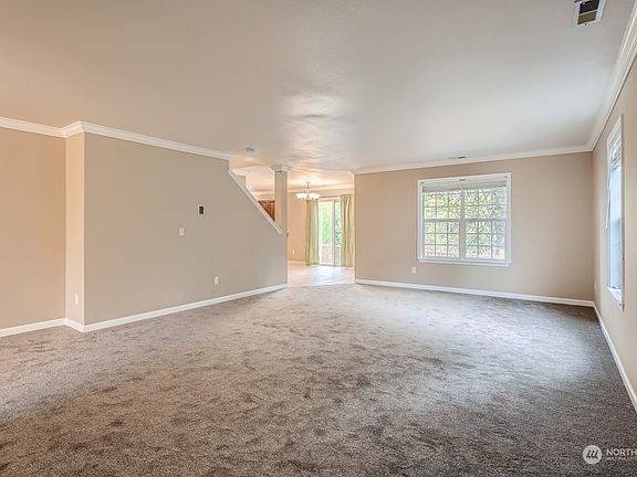 5th image of 15015 95th Ave E
