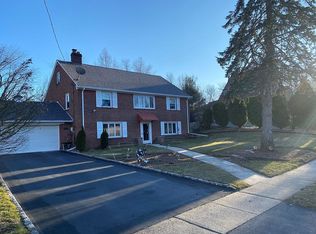 203 Pawnee Rd, Cranford, NJ 07016