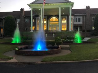 8605 Shelbyville Rd APT 105, Bellemeade, KY 40222