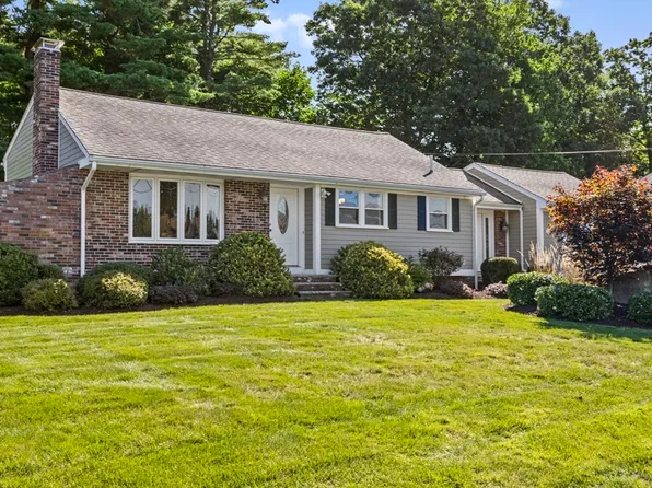 66 Rangley Ave, Brockton, MA 02301