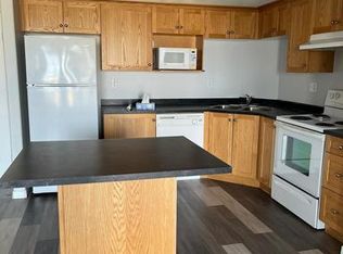 1520 Hammond Gate NW #1A, Edmonton, AB T6M 0J4