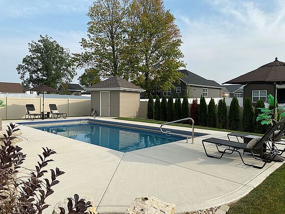 3rd image of 11429 McIntosh Ln