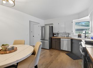 6635 Bedford Ave, Omaha, NE 68104