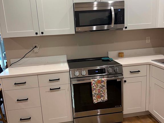 5th image of 109 Chase St #2