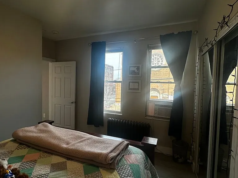 430 Greenfield Avenue — Photo 20