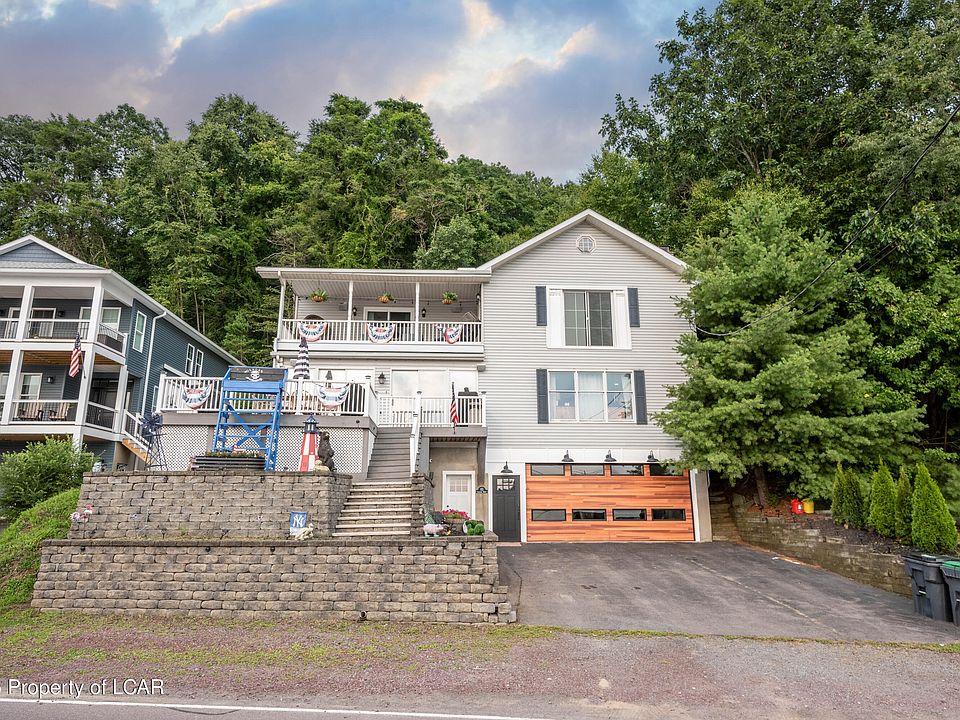 1st image of 113 Lakeside Dr