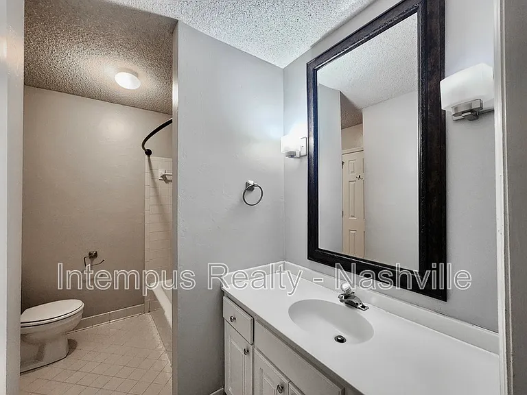 737 Fox Ridge Dr — Photo 13