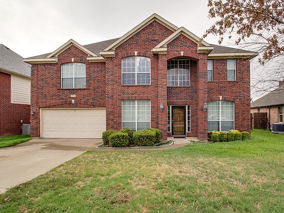 2nd image of 4732 Maple Hill Dr