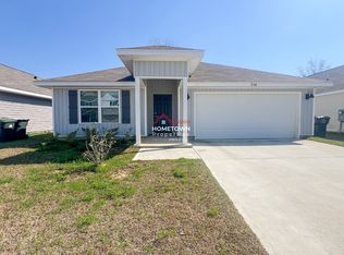 2340 Kirkwood Dr, Cantonment, FL 32533