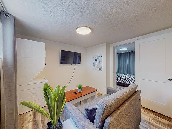 2nd image of 1401 Silver Ave SE #218