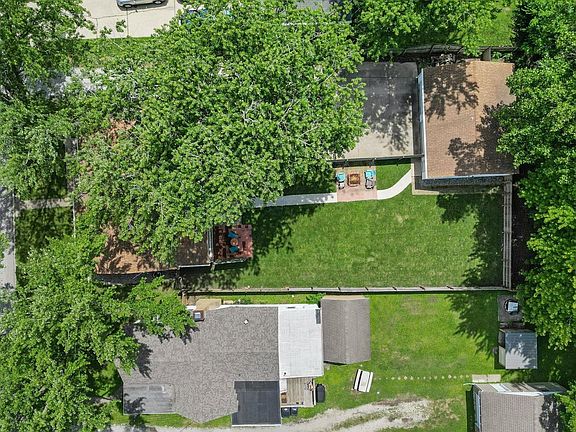 2nd image of 824 S 24th St