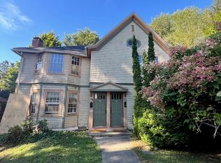 300 Elm St APT 1, Northampton, MA 01060