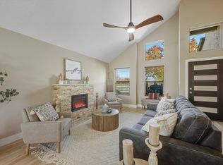 1527 Stoneway Dr NW, Albuquerque, NM 87120