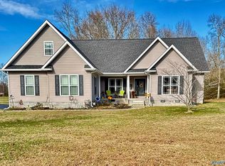 2643 Kirk Rd, Rainsville, AL 35986