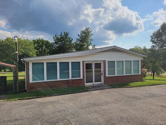 2nd image of 65 Opossum Creek Ln