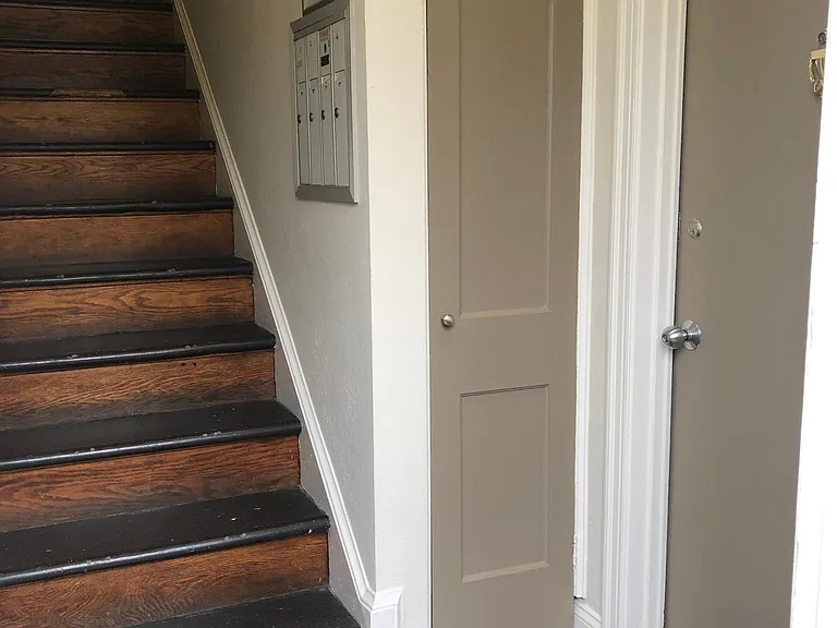 Spring Valley Apartments — Photo 8