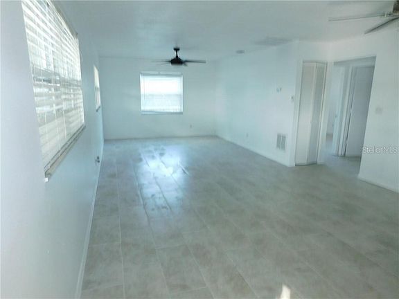 5th image of 1241 Turner St #2