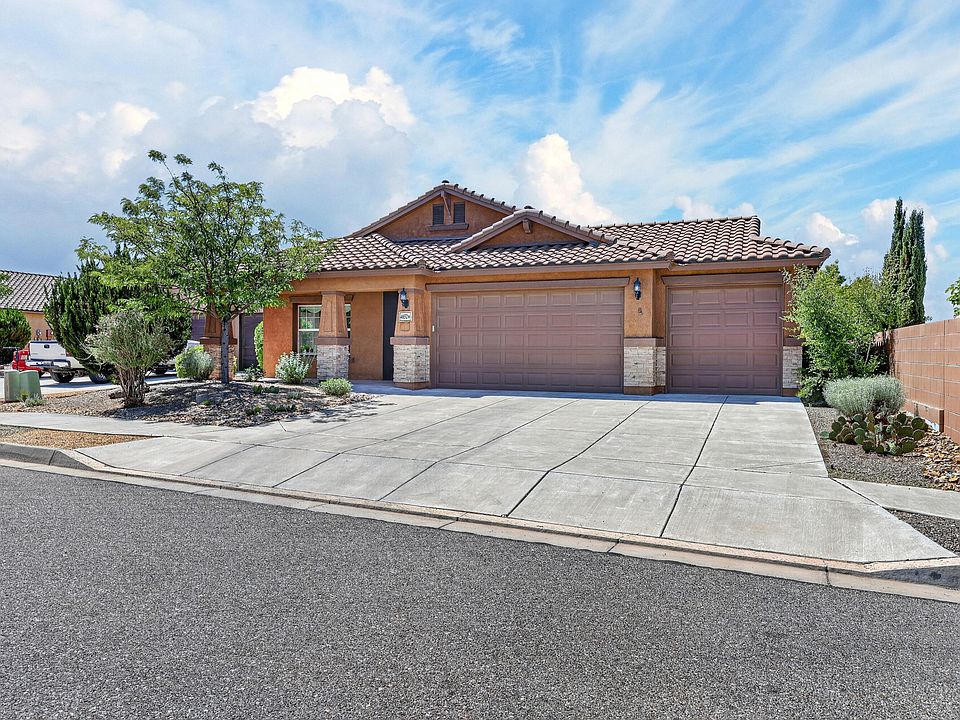 1st image of 4032 Paseo Vista Pl NE
