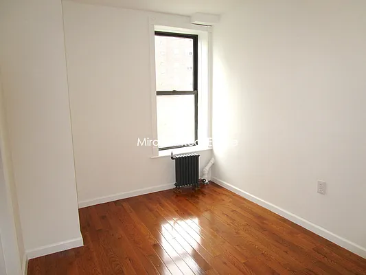 Rented by Mirador Real Estate | media 5