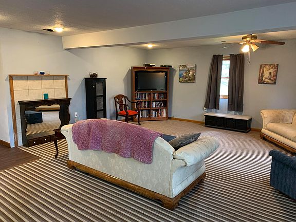 5th image of 5835 Mink St