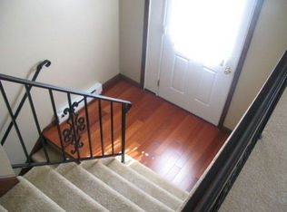 35 Walnut Ln, Denver, PA 17517