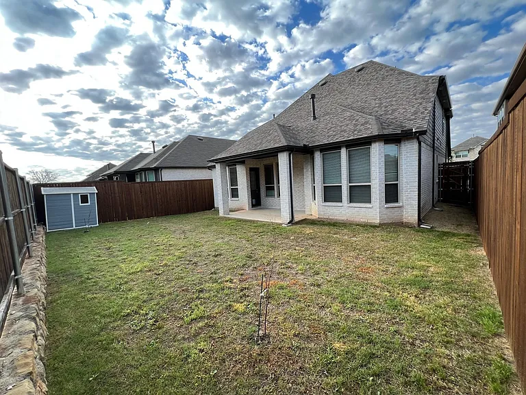 1317 Thrasher Dr — Photo 37