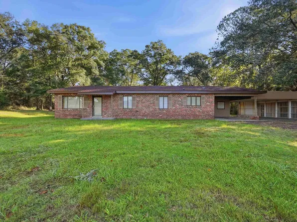 22425 5th Ave, Florala, AL 36442
