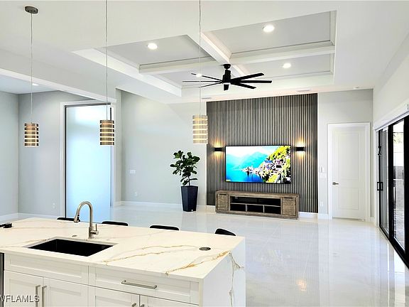 5th image of 2836 NW 45th Ave