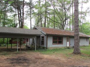 45 Pine Circle Dr, Willis, TX 77378