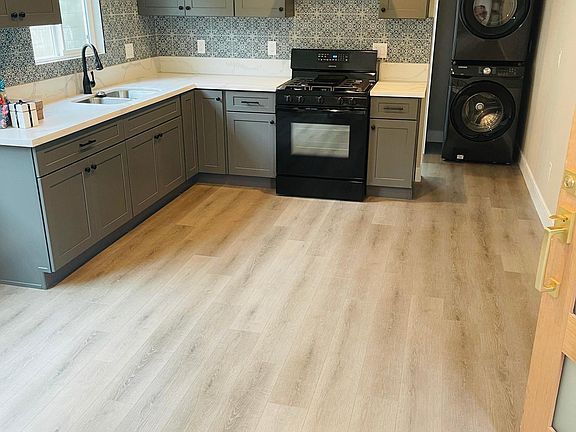2nd image of 1029 W 160th St #B