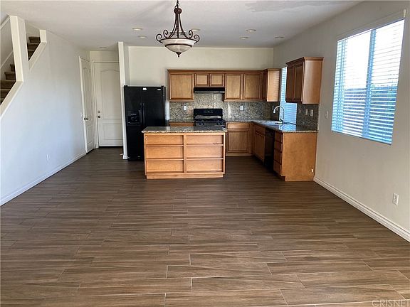2nd image of 21105 Avenida De Sonrisa