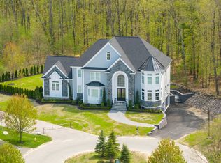 52 Stanwood Rd, Salem, NH 03079