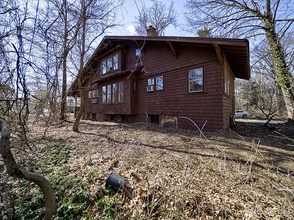 2nd image of 519 Terrill Rd