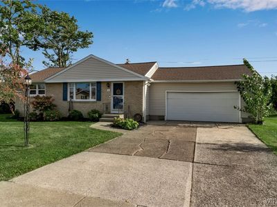 6 Towerwood Rd, Grand Island, NY, 14072