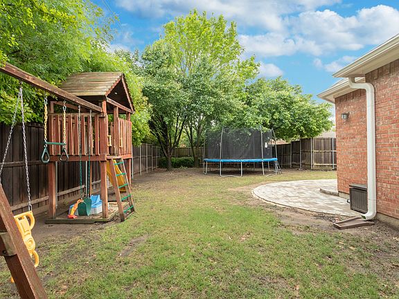 30_5810McKinleyLn-27.jpg