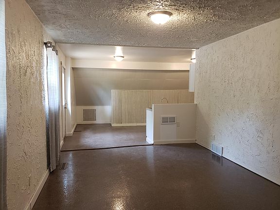 4th image of 1304 N Burbank Ave #2