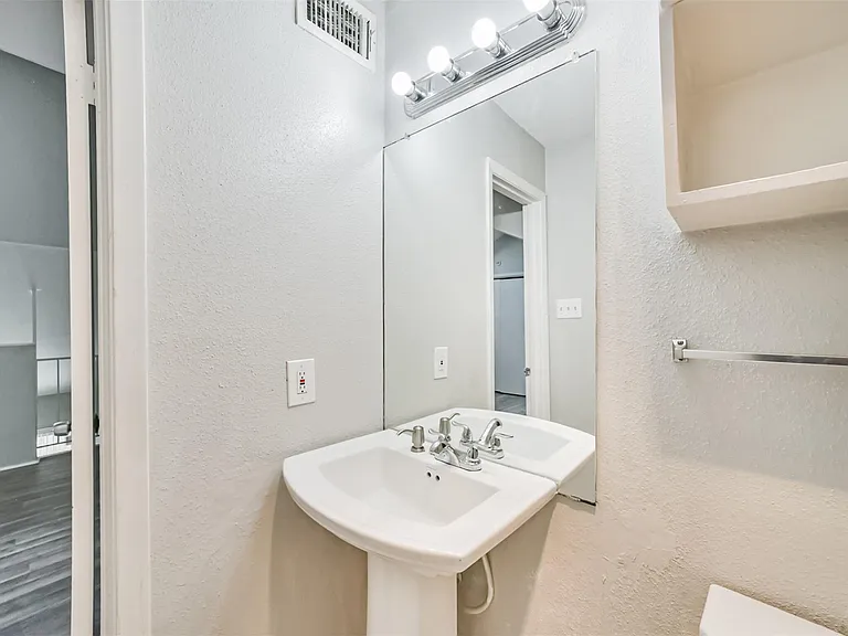 10811 Richmond Ave #65 — Photo 27