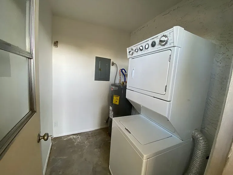 6243-6249 E Greenway Cir — Photo 41