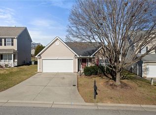 5847 Sunny Ridge Trl, Clemmons, NC 27012