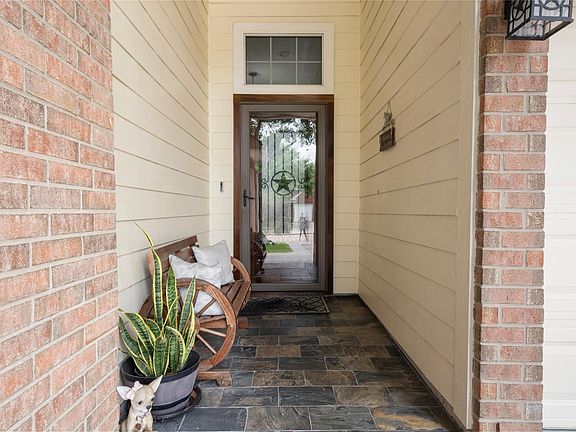 2nd image of 7431 Hollow Cove Ct