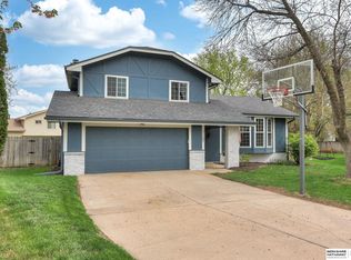 1107 Sycamore Ct, Bellevue, NE 68123