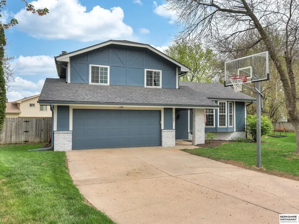 1107 Sycamore Ct, Bellevue, NE 68123